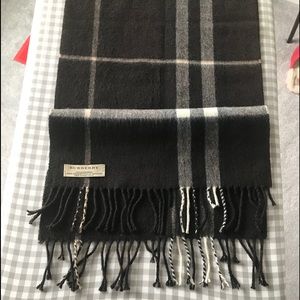 Burberry Cashmere Scarf (DB/BLK)